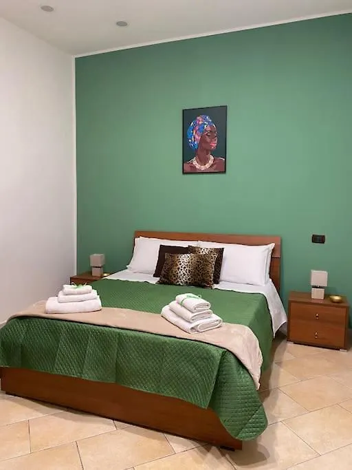 Apartamento Casa Francy E Carmen Napoli 0*, Nápoles